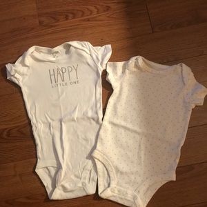 2 Carter’s Onesies Short Sleeved - 9 months